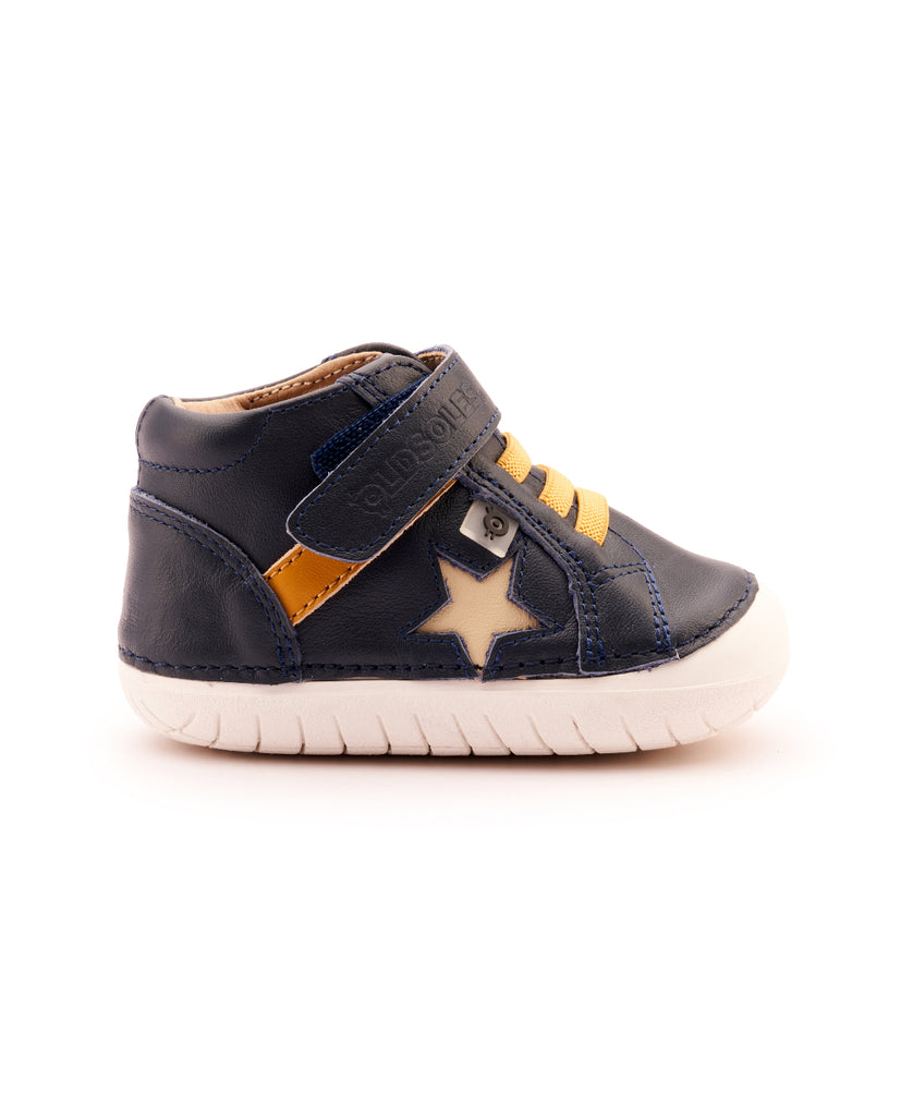 נעלי צעד ראשון לילדים במראה ספורטיבי צבע נייבי עם כוכב. מומלצות ע"י רופא פודיאטריה