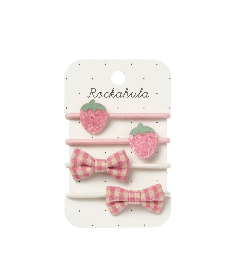 גומיות שיער לילדות עם תותים ורודים מנצנצים ופפיונים עדינים מבד משבצות ורוד.