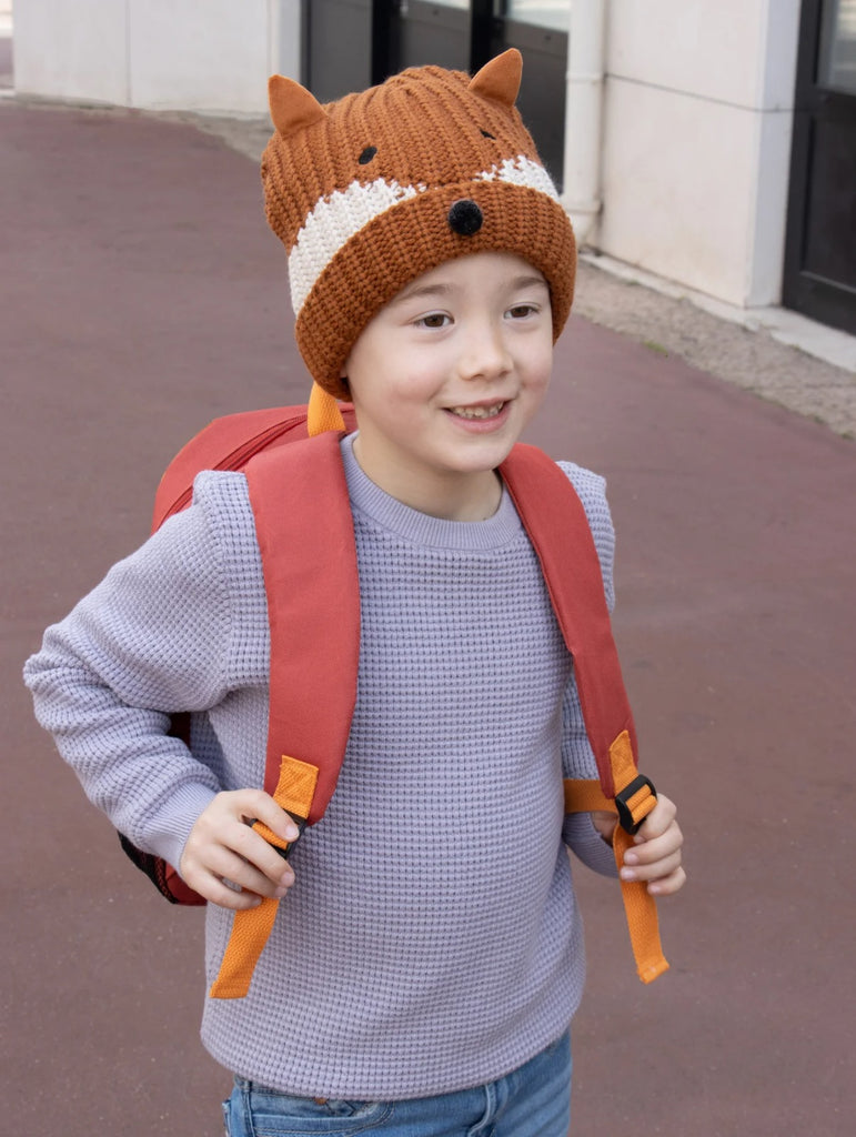 כובע צמר לילדים וילדות בצורת שועל עם אוזני קטיפה וריפוד פליז לחמימות נוספת. הכובע המושלם להרפתקאות חורפיות!  מידה: 3-6 שנים.  עשוי 100% בטנת פליז ממוחזרת.